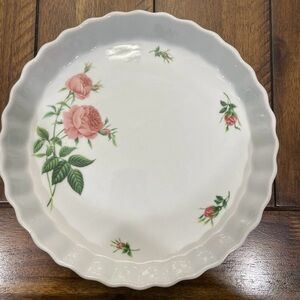 Porcelain Rose Pattern Quiche Tart Pie Plate 9.5" Baking Dish Cottage Core